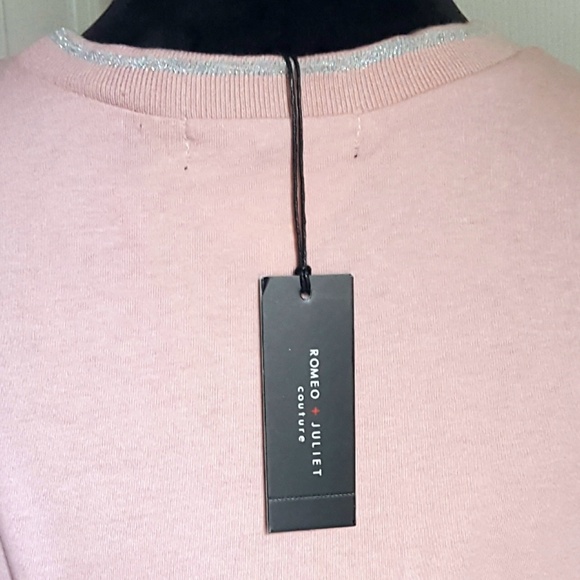 Romeo + Juliet Metallic Collar Ruffle Sleeve Tee - Picture 6 of 6